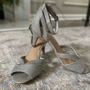 Silver Wedding/Formal Heels Size 6